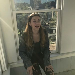 Meet your Posher, Charlotte